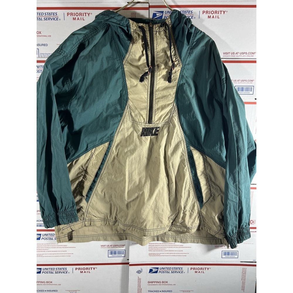 Nike Two-Tone Green and Khaki Windbreaker Pullover
